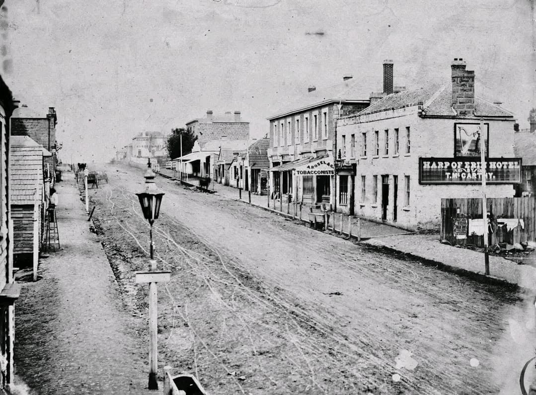 Piper Street, Kyneton, VIC, circa 1861–65, looking north from the Royal George Hotel